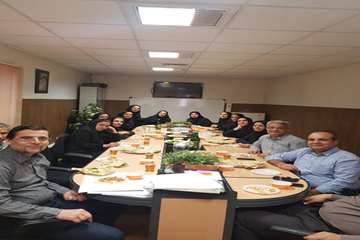 تجلیل از کارکنان معاونت درمان و توانبخشی